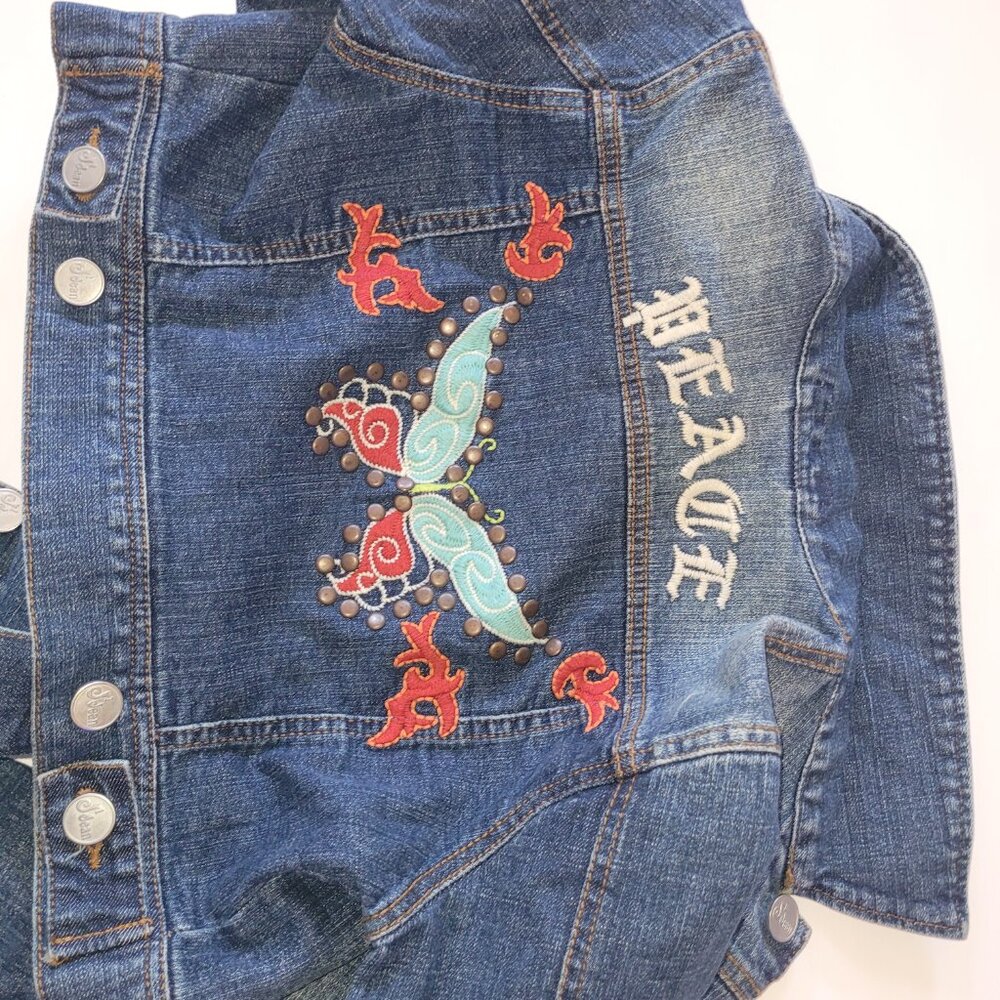 PEACE studded and embroidered cropped jean jacket by J2 Jean - Picture 6 of 9